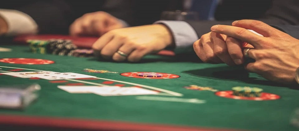 blackjack casino table